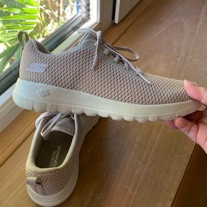 Skechers Go Joy 15601 Walking Shoe